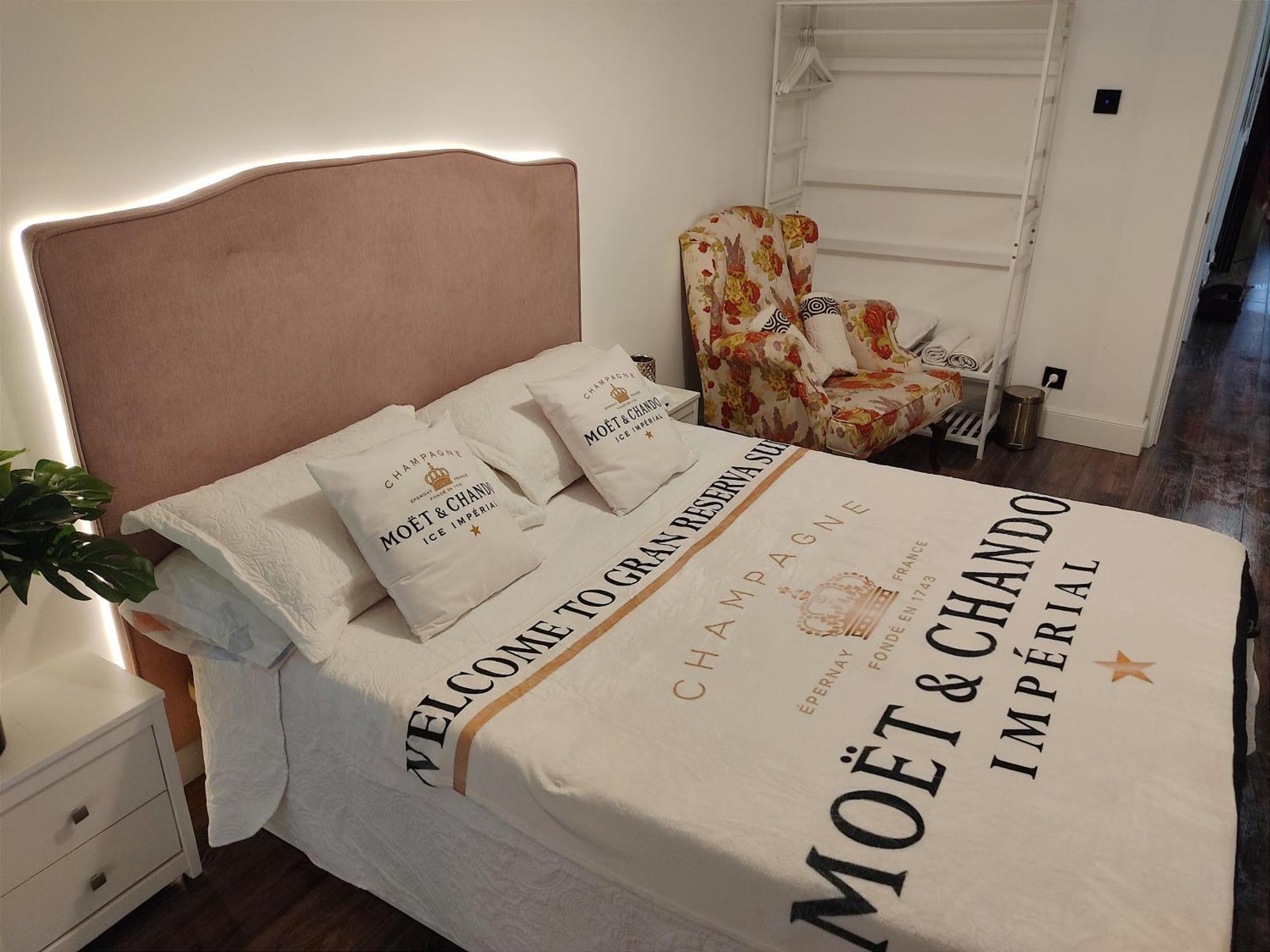 Gran Reserva Suites Centro Alojamiento Entero Логроньо Екстериор снимка